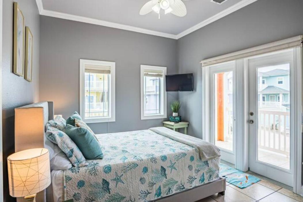 7 Bedroom Home Steps To The Beach With 4 Patios And Pool! Sleeps 20 ميناء أرانساس المظهر الخارجي الصورة